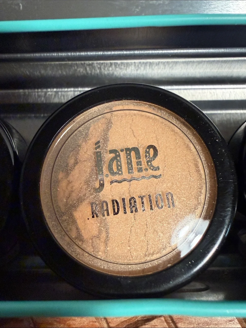 NWT Jane Mini Eyeshadow Set - Pink, Coral, Gold, Olive, Silver-Blue set of 5